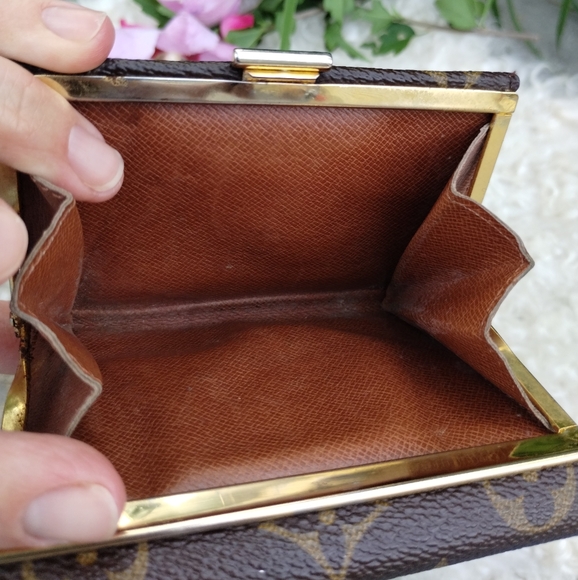 Louis Vuitton Wallet - Picture 7 of 13